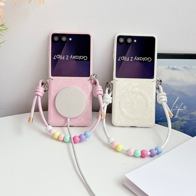 Samsung Galaxy Z Flip 6 5G Handyhülle mit MagSafe Magnet, Scharnierschutz und Handgelenkschlaufe in Blau (Dopamin-Farbpalette) - Bild 1