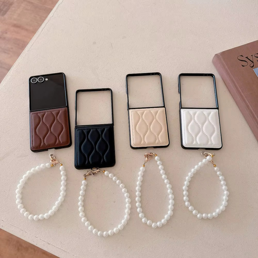 Luxus Handyhülle Water Ripple Design mit Perlenarmband für Samsung Galaxy Z Flip 7, 6, 5, 4 und 3 mit Anti-Drop Schutz - Bild 1