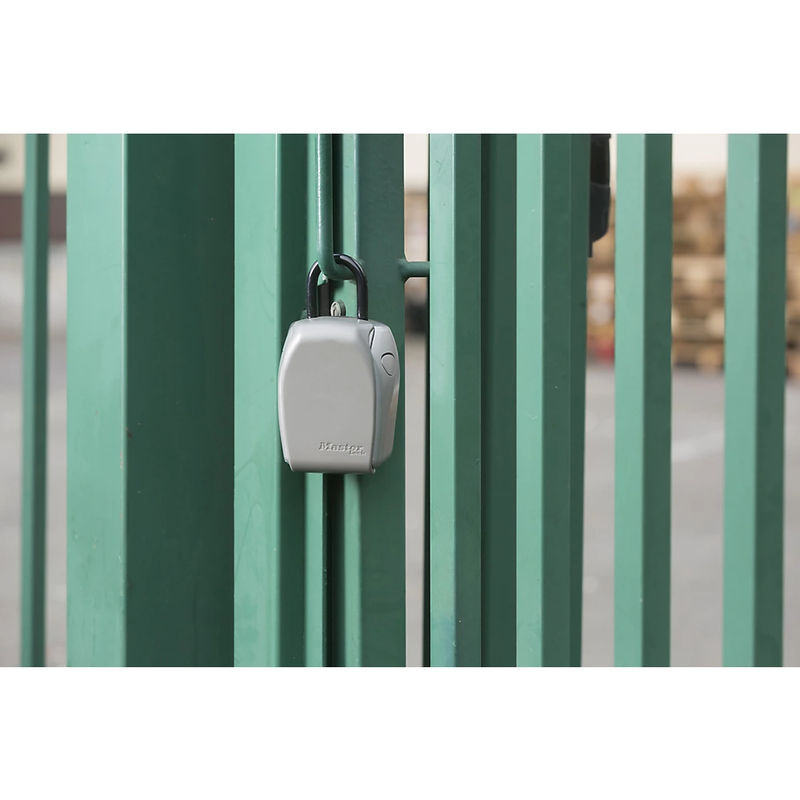 Master Lock Schlüsseltresor Select Access 5414EURD mit Bügelhalterung und Zahlenschloss, Grau, B/T/H: 10,5 x 4,6 x 13,5 cm - Bild 2