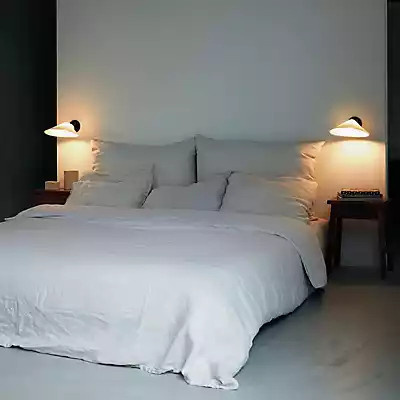 DCW Éditions Plume Wandleuchte in Schwarz Matt aus Polycarbonat mit Schalter - Bild 1