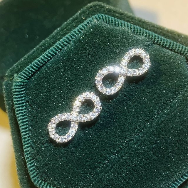 Huitan Ohrstecker Acht Form, Silber, Zirkonia, Damen - Bild 1