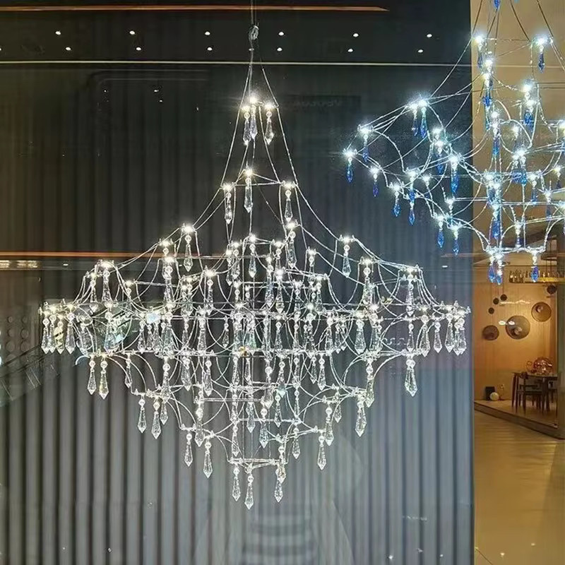 HomeLover Mira Quasar Kronleuchter aus Edelstahl und Kristall in Gold mit LED-Beleuchtung für Wohnzimmer, Schlafzimmer und Esszimmer - Bild 2
