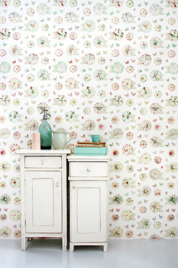 studio ditte Wallpaper Flowers Botanisches Blumenmuster in Grün, Pink und Multicolour, Vlies Tapete Matt, Breite: 50 cm, Länge: 300 cm - Bild 1