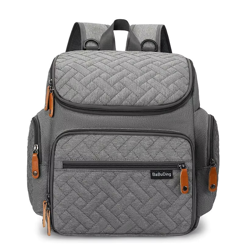 Multifunktionale Wickeltasche als Rucksack mit Wickelunterlage in Grau - Bild 5