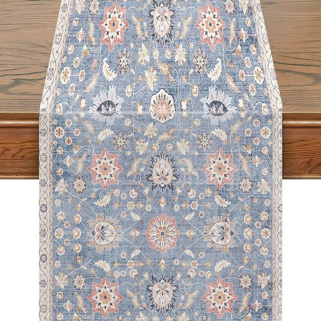 VIKAMA Tischläufer mit Vintage-Blumenmuster aus Leinen in Blau, Rosa und Beige mit Spitzenkante, B/T: 90 x 33 cm - Bild 1