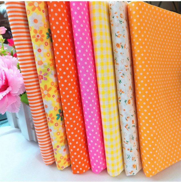 7er Set quadratische Bastelstoff-Tücher in Mehrfarbig für DIY Patchwork, Quilten und Scrapbooking, B/B: 50 x 50 cm - Bild 1