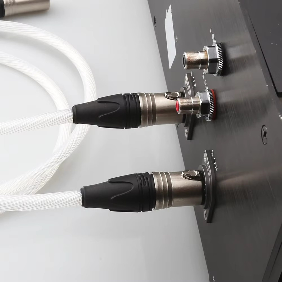 Audiocrast Symmetrisches 5N OCC-Kabel in Weiß mit 2 XLR-Steckern (männlich) und 2 XLR-Buchsen (weiblich) - Bild 2