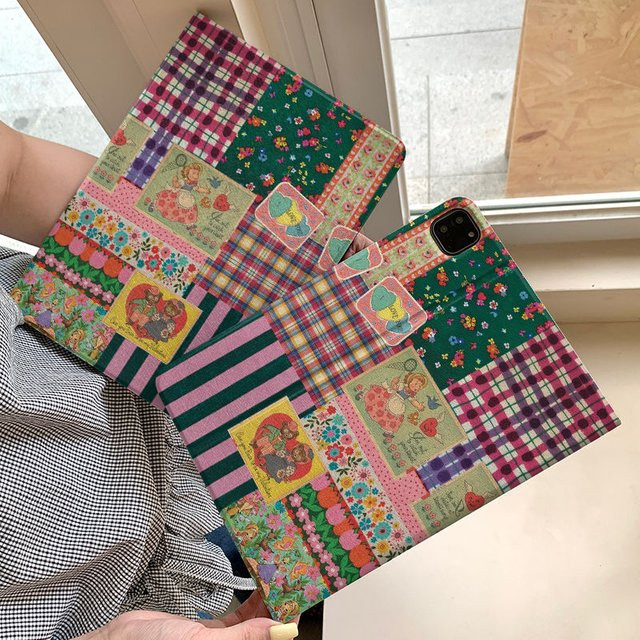 iPad Hülle mit floralem Bärenmuster für Apple iPad Pro 10/11 Zoll und iPad Air 3/4/5 in Weiß und Multicolour - Bild 1
