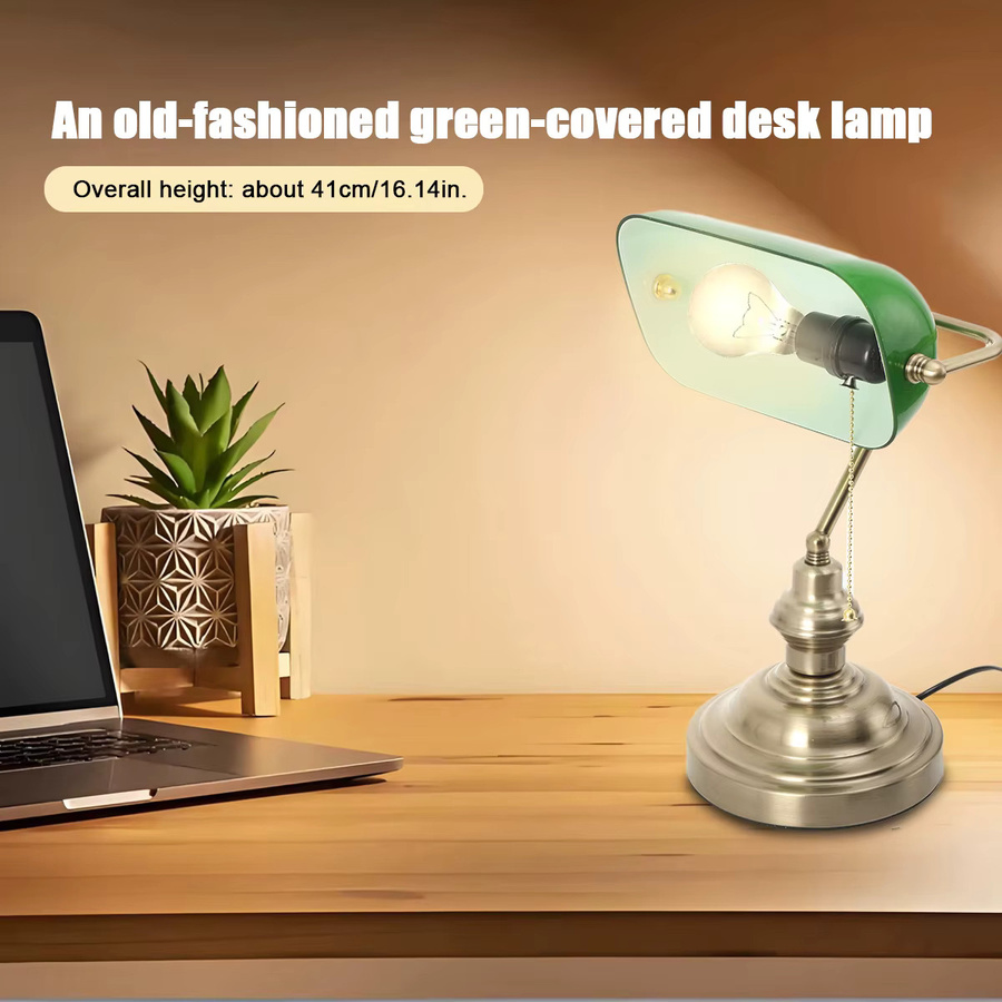 Moderne Banker-Schreibtischlampe in Grün mit Reißverschluss-Schalter und Messing-Details für Büro und Zuhause - Bild 4