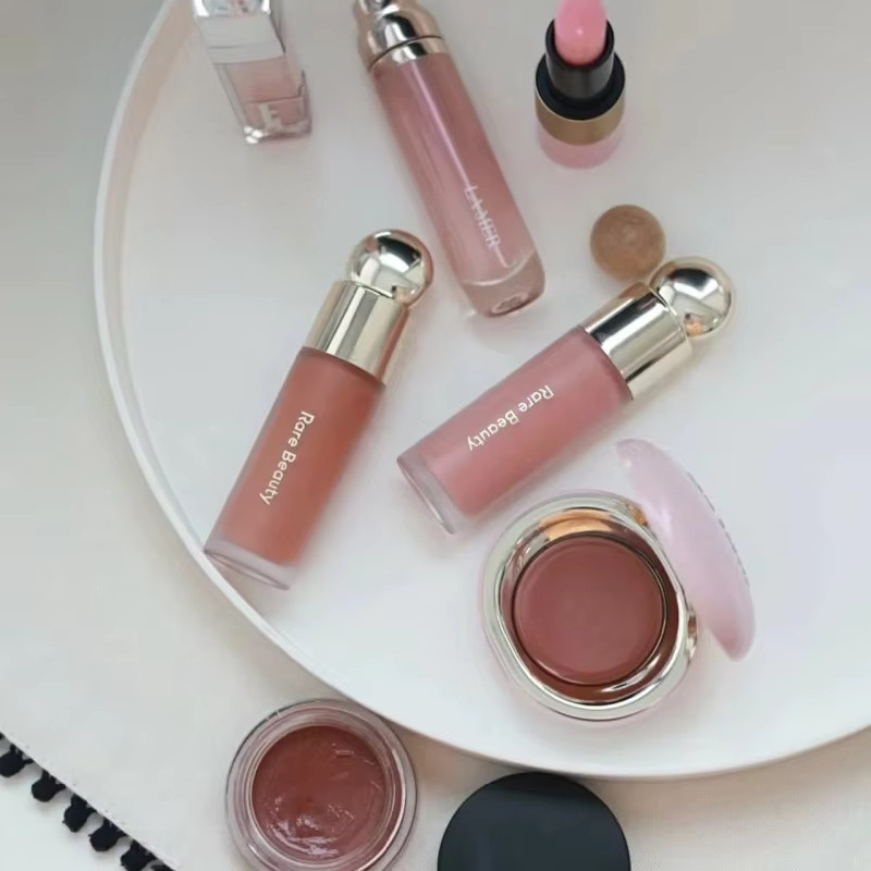 Rare Beauty Liquid Contour Stick, Creme, Natürlich - Bild 1