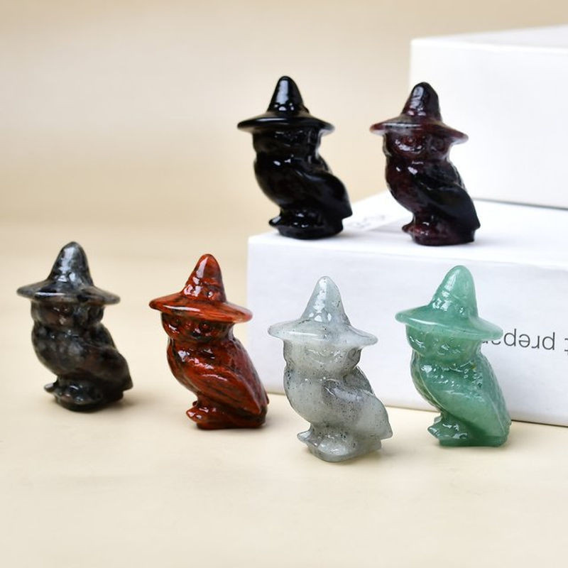 Dekorative Eule aus Glas und Stein in Schwarz und Mehrfarbig als Halloween-Dekoration - Bild 1