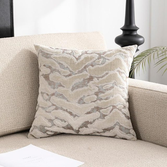 JMG Clothing Jacquard Kissenbezug aus Plüsch in Beige, B/H: 45 x 45 cm - Bild 1