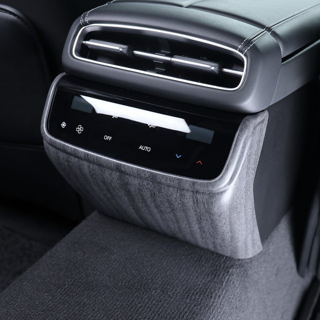 Dekorative Rahmen Abdeckung für die hinteren Luftauslässe und Shift Verlängerung aus ABS für Genesis G80 RG3 PE 2025 in Grau - Bild 1
