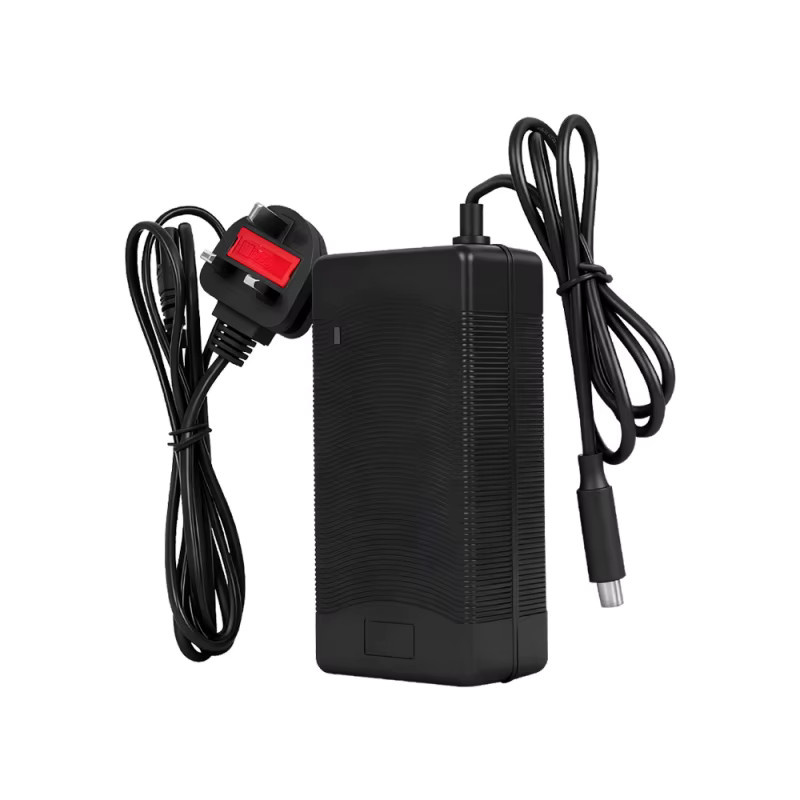 Xiaomi Ladegerät für den elektrischen Roller 5, 54,6 V 2A Power Adapter in Schwarz - Bild 2