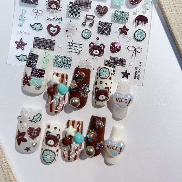 NAILFYOU Nagelaufkleber, 5D Geprägt, Kastanienbär, Musiksymbol, Herz - Bild 1