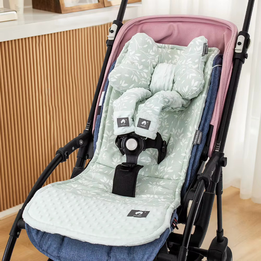HOUSBAY 3-teiliges Kinderwagen Zubehör Set aus weicher Baumwolle in Grün mit Kissen, Kopfkissen und Sicherheitsgurt-Abdeckung für universelle Verwendung - Bild 2
