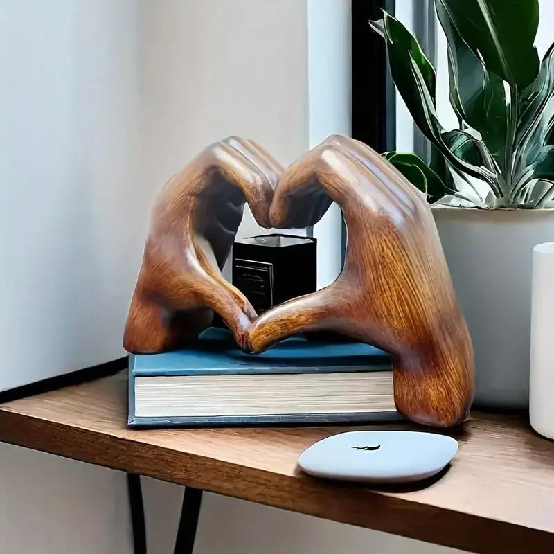Abstrakte Hand-Skulptur Yiran Furniture aus Harz als Liebesgeste für die Dekoration von Hochzeit und Schreibtisch in Schwarz, Gold oder Braun - Bild 2