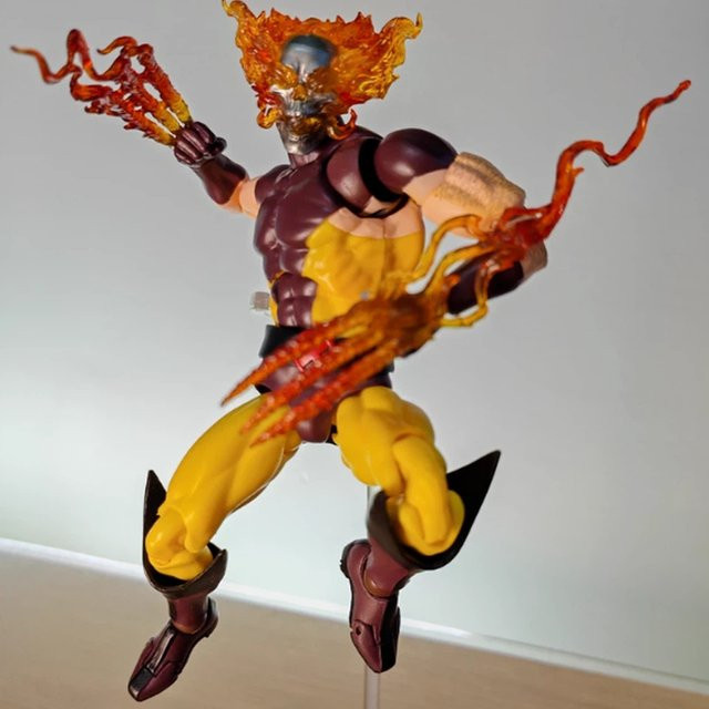 Hot Toys Marvel Ghost Rider Wolverine Actionfigur, Braun, Einzelfigur - Bild 1