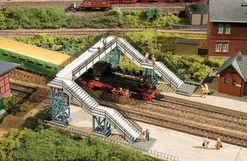 Auhagen TT Fußgängerbrücke Modell 13327, B/H/L: 160 x 58 x 119 mm - Bild 1