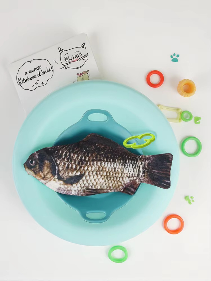 Fischförmiges Federmäppchen in Rot als lustiges Stifteetui und Münzbörse aus Textil - Bild 6
