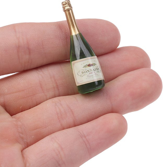 DIAPER&CORED Dollhouse Miniature Vitreous Champagne Bottles Glass Liquor Bottles 2-teiliges Set - Bild 1