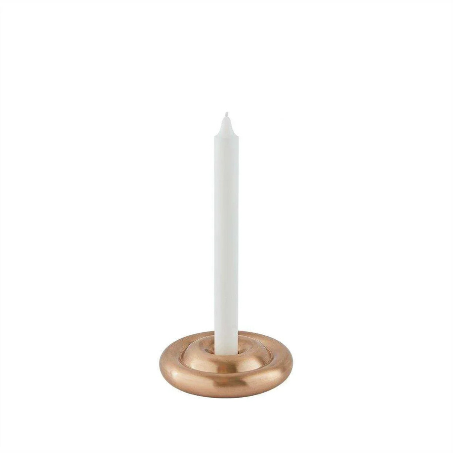 Oyoy Savi Kerzenhalter in Gold mit organischer Form aus gebürstetem Messing, Höhe: 12 cm - Bild 1