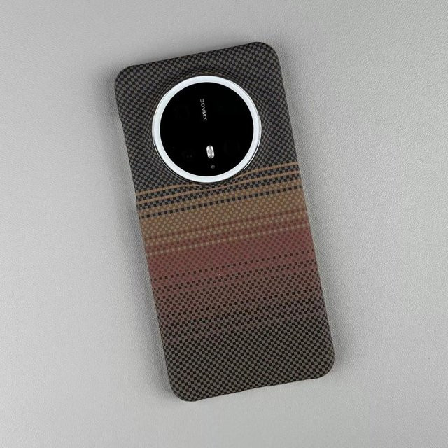 Rahmenlose Karbonfaser Kevlar Handyhülle mit MagSafe Magnetfunktion für Honor Magic 8, Honor Magic 7 und Honor Magic 6 Pro in Multicolour - Bild 1