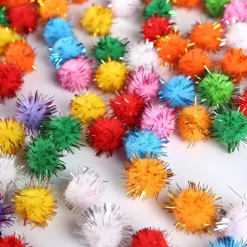 Glitzernde Pom Pom Kugeln für Weihnachtsdeko und DIY Bastelarbeiten, Mehrfarbig, Durchmesser: 10-30 mm - Bild 2
