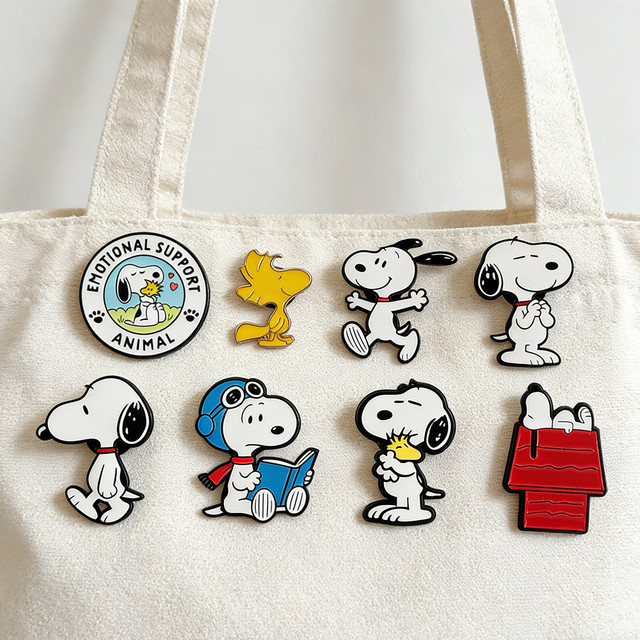 Bandai Snoopy Emaille-Anstecknadeln, Hunde-Charakter-Pins, Unisex - Bild 1