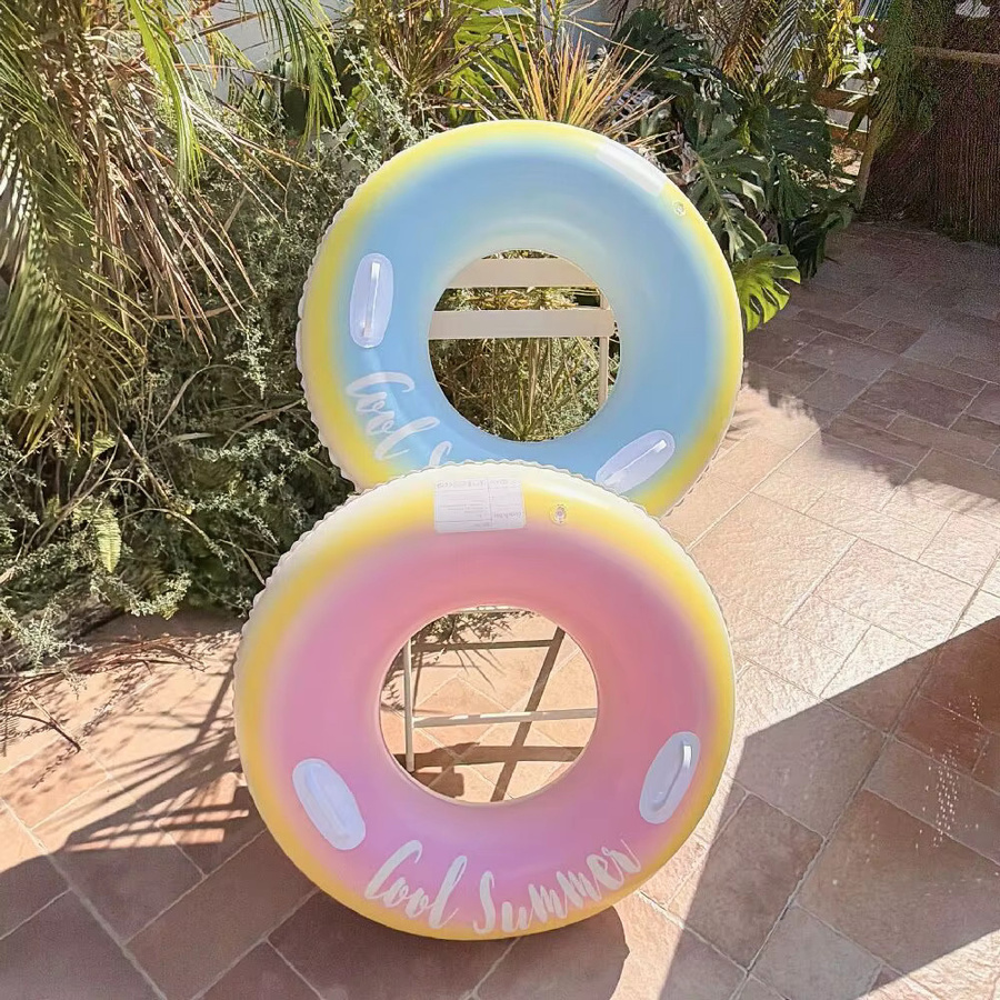 Rooxin Aufblasbarer Pool-Schwimmer für Erwachsene als Schwimmring für Strand und Party - Bild 2
