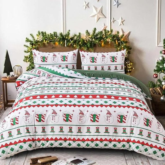 3-teiliges Weihnachtsbettwäsche-Set von Bin Chi Textiles in Rot mit Mikrofaser-Bettbezug und 2 Kissenbezügen, B/H: 135 x 200 cm - Bild 1