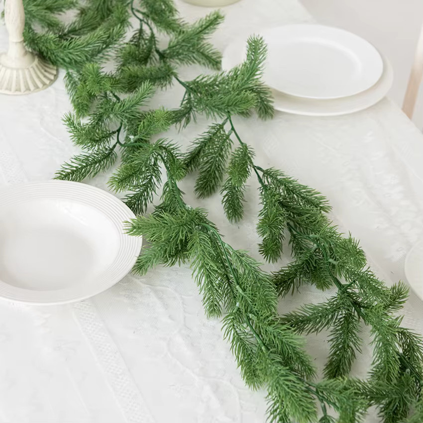 72 Stück Künstliche Kiefernnadeln in Grün als Dekoration für Weihnachten, Hochzeiten und Garten als Pflanzengrasranken aus Kunststoff - Bild 3