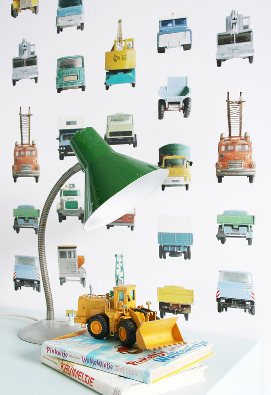 Studio Ditte Tapete Work Vehicles in Hellgrau und Mehrfarbig, Vlies-Tapete im Vintage-Stil für Kinderzimmer, Breite: 50 cm, Höhe: 300 cm - Bild 2