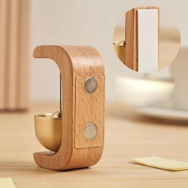Dekorative magnetische Türklingel aus Messing in Gold im rustikalen Design - Bild 1