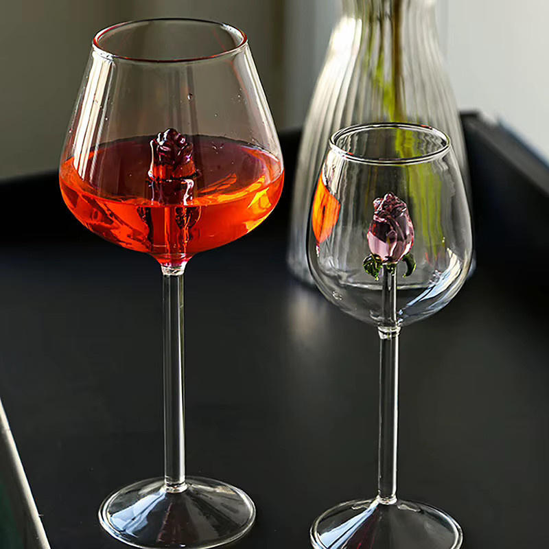 Champagnerflöte aus Glas mit 3D-Rosen-Design in Rosa, Rot und Weiß, 220 ml - Bild 2