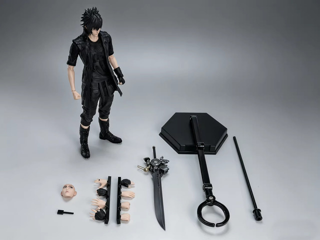 SQUARE ENIX Play Arts Kai Final Fantasy XV Noctis Figur - Bild 1