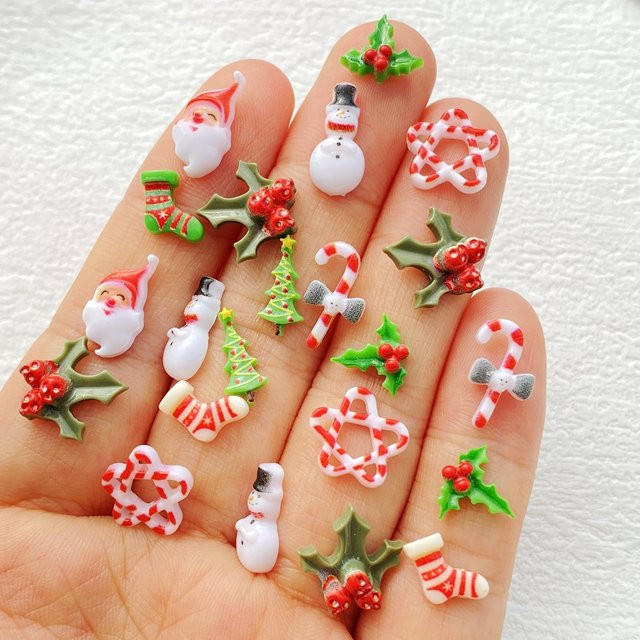 50 Stück Charms Weihnachtssocken, Bäume, Schneemänner, Strasssteine - Bild 1