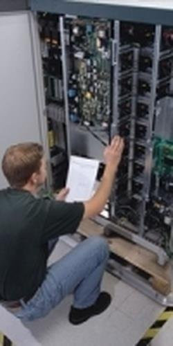 APC Start-UP Service 7x24 Vor-Ort Installation und Konfiguration für P/N: ACRC100, ACRC101, ACRC103, ACRC301H, ACRC301S, ACRC301SX797 - Bild 1