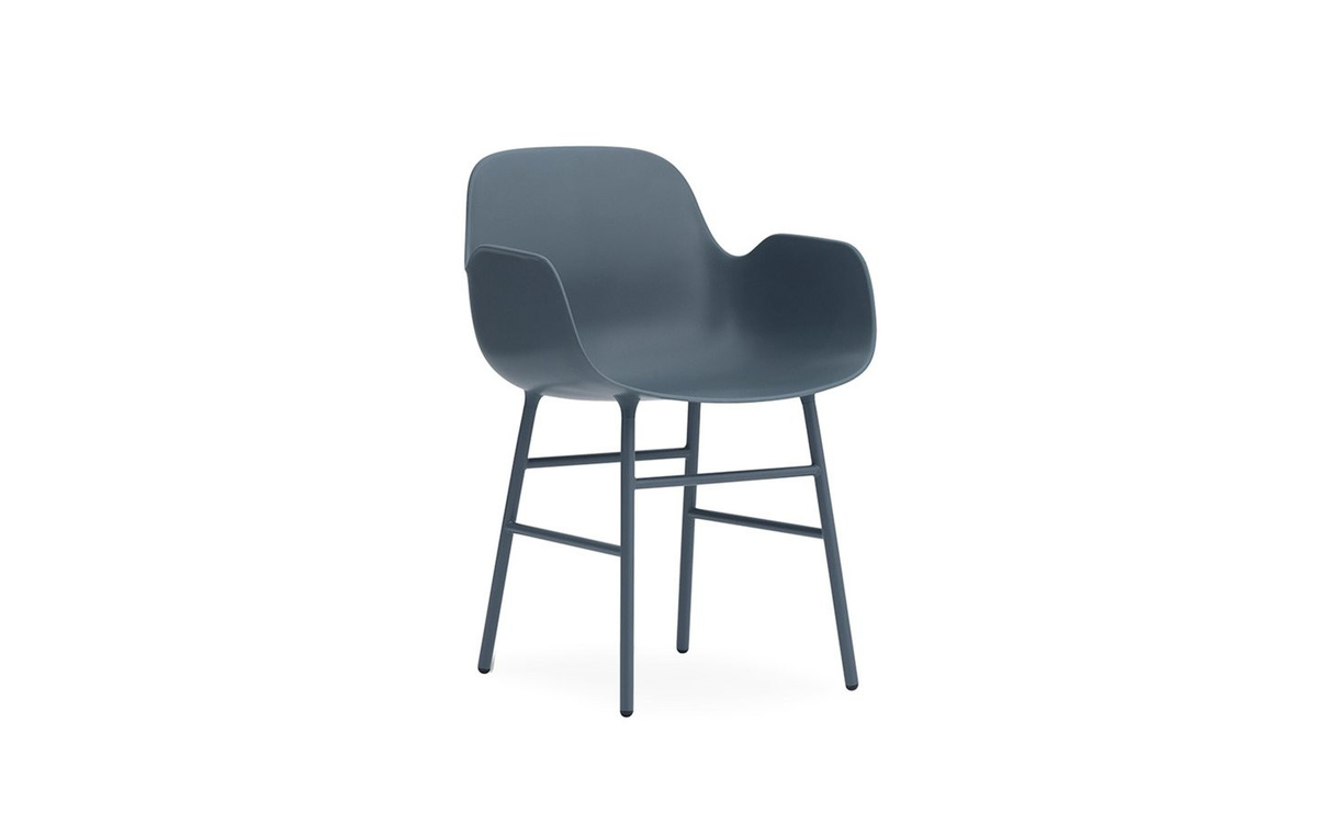 Normann Copenhagen Form Armlehnstuhl in Blau mit lackiertem Metallgestell im skandinavischen Design - Bild 3