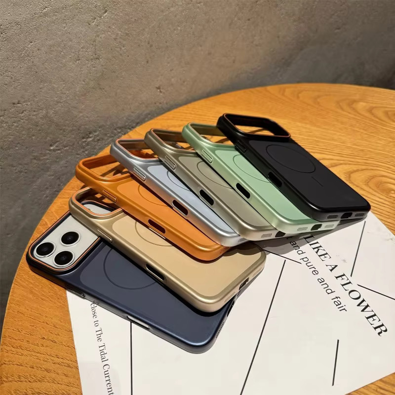 EHUIDE Magnetische Schutzhülle für iPhone 17 Pro Max bis iPhone 11 in Schwarz, Stoßfeste Hartplastik Hülle mit metallischem Look - Bild 3