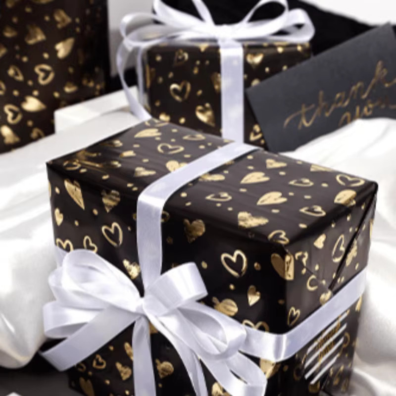 Premium Geschenkpapier in Schwarz und Gold für Geburtstag, Valentinstag und Feiertage - Bild 3