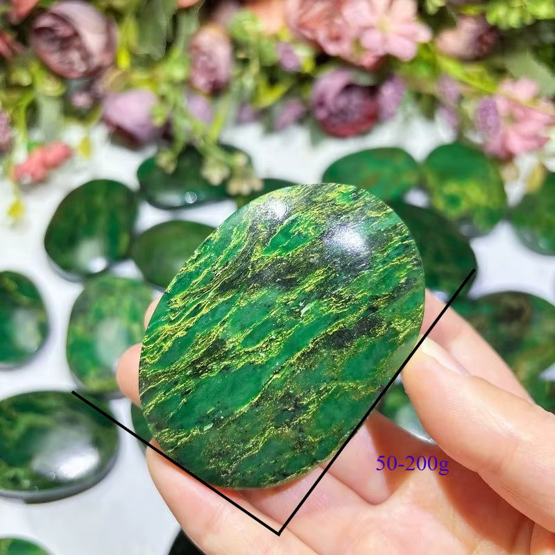 Handpolierter Smaragd-Stein von CrystalHola, grüner Kristall-Palmenstein mit Marmorierungsmuster für die Schmuckherstellung - Bild 2