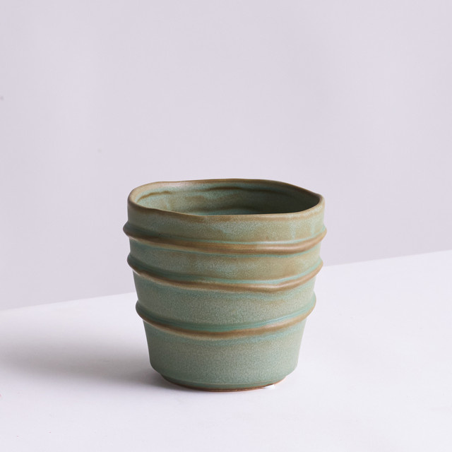 Keramik Übertopf Welle von BLUME2000 in Mint mit Wellenstruktur für den Tisch, Höhe: 14 cm, Breite: 13 cm, Tiefe: 13 cm - Bild 1