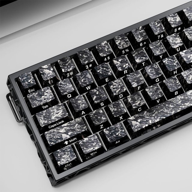 Letter Drive Tastenkappen mit Carbonfaser-Textur und seitlichem Druck, OEM-Profil, kompatibel mit magnetischen Schaltern für mechanische Tastaturen, Schwarz/Weiß - Bild 1
