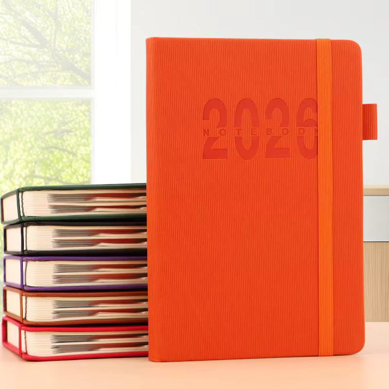 Datiertes Hardcover Tages- und Monatsplaner 2026 mit Leder Einband in Schwarz, 400 Seiten - Bild 1