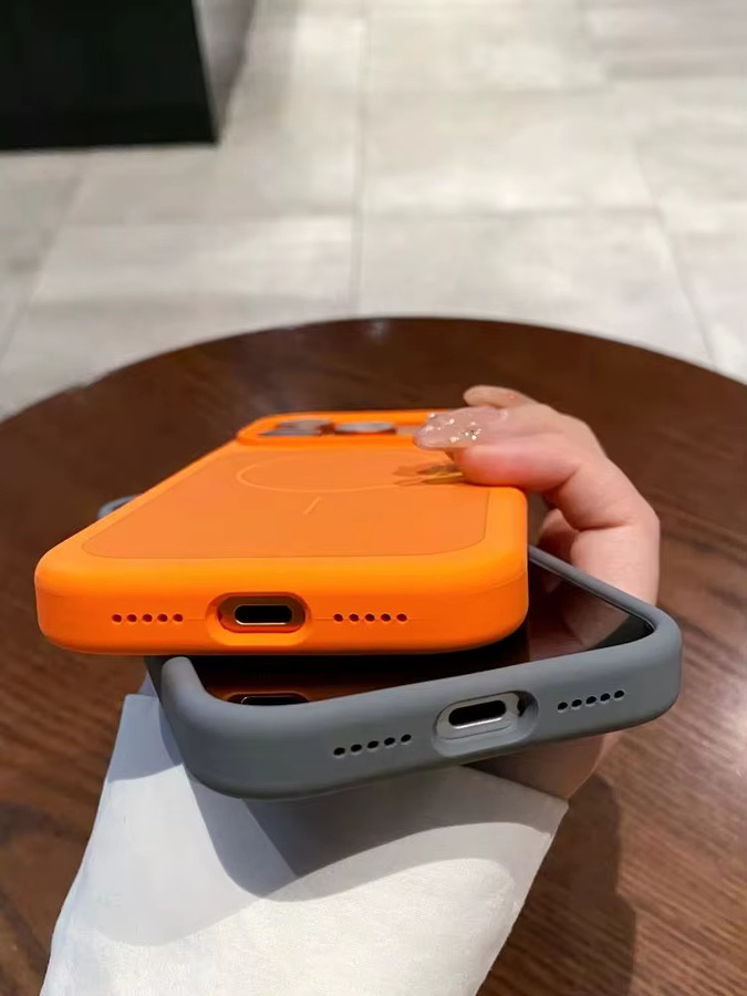 NUCWIN MagSafe Silikonhülle für iPhone 17 Pro und iPhone 17 Pro Max in Gelb mit großem Fenster und stoßfestem Schutz - Bild 3