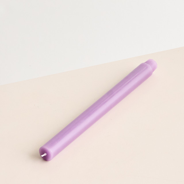 Stabkerze Mono in Violett von BLUME2000 - Bild 1