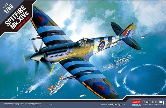 Revell Spitfire Mk. XIV C, Modellbau, 1:48 - Bild 1