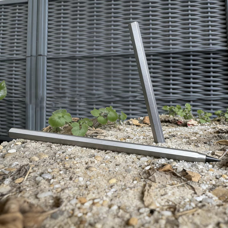 Multifunktionaler EDC-Bleistift aus Titanlegierung von VALYRIAN in Silber - Bild 4