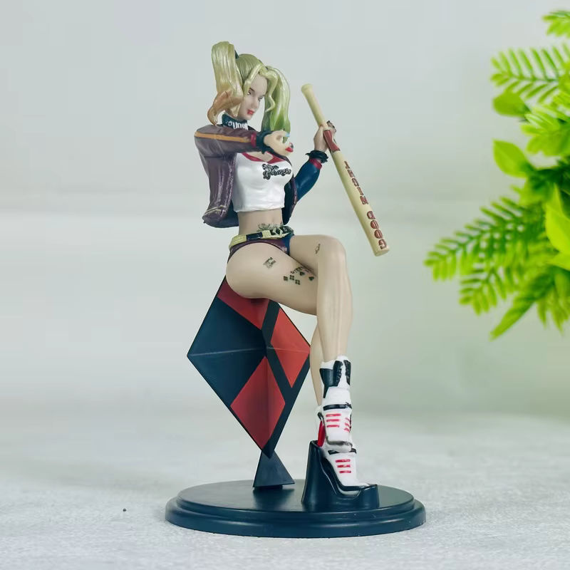 Bandai Harley Quinn Anti-Hero Anime-Figur aus Kunststoff in Sitzposition, mehrfarbiges Sammlerstück zur Dekoration - Bild 2